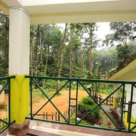 Oyo 4651 Woodpecker Resort Munnar Dış mekan fotoğraf